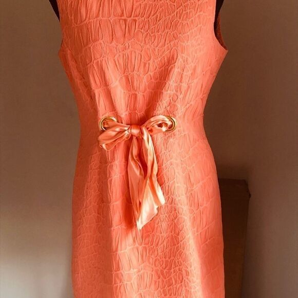 Taylor - Coral Dress size 10 - Picture 3 of 7